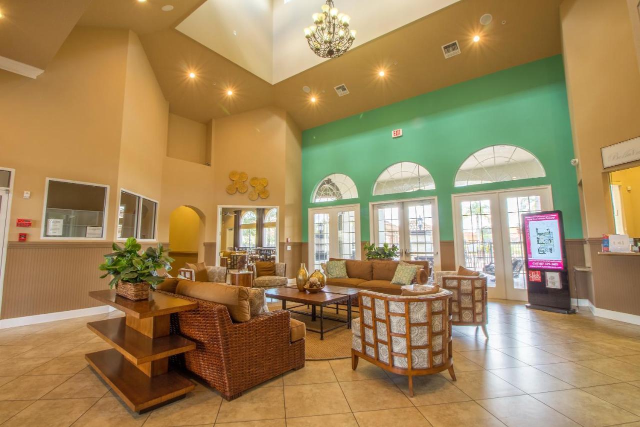Lakeview 6-bedroom Retreat With Game Room, Private Pool, & Amenities - Ideal For Families & Groups Holiday home