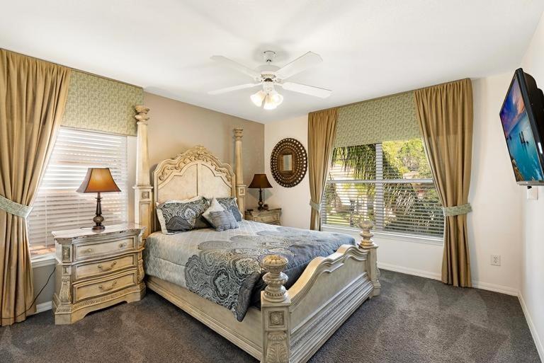 Holiday home Lakeview 6-bedroom Retreat With Game Room, Private Pool, & Amenities - Ideal For Families & Groups *